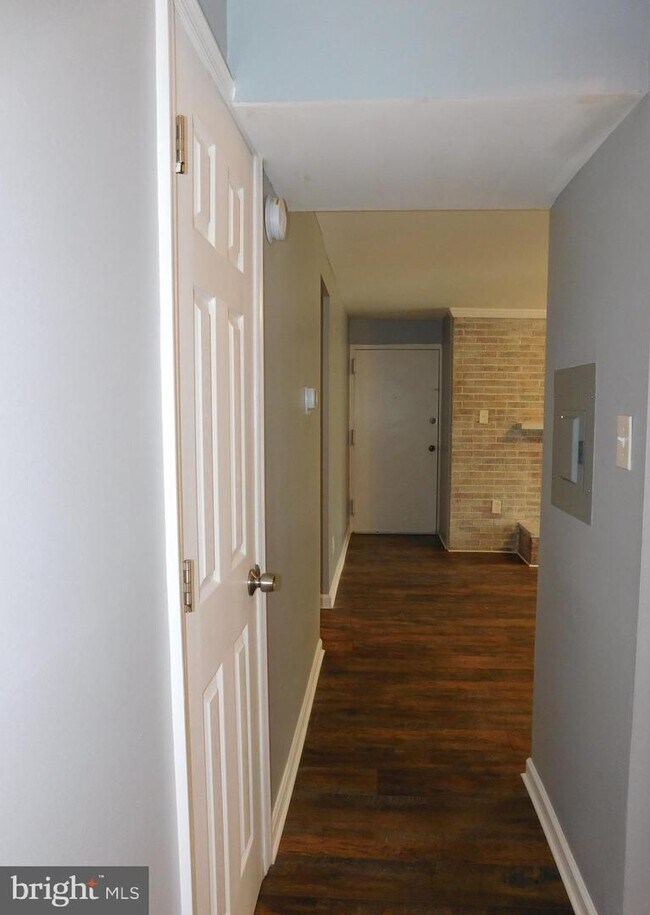 118 Duvall Ln Apartment For Rent in Gaithersburg, MD