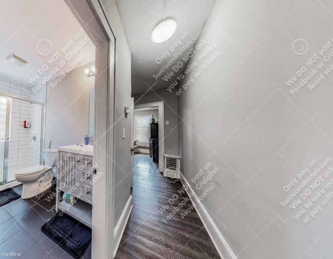 Photo - 3 br, 1 bath 4plex - 1988 1/2 N 4th St 1/2...