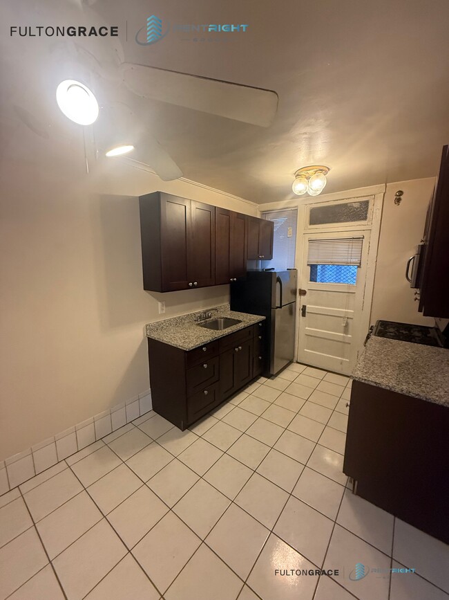 Photo - 2617 W Gunnison St Unit 2621-N2