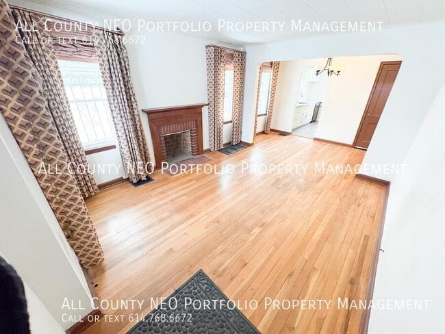 Photo - 1463 E Whittier St