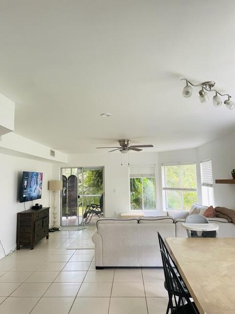 Photo - 815 Boynton Beach Blvd Unit 14-106