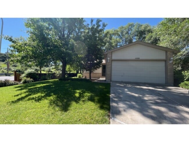Building Photo - Nice one level living in Cheyenne Meadows Rental