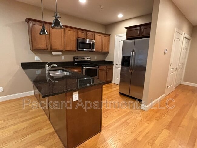 Photo - 260 Washington Ave