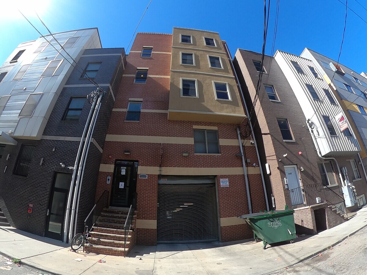 Photo - 1411 N 15th St Apartments Unit First Floor