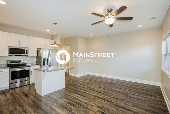 3 Bedroom Pet-Friendly Home in Lebanon, TN with Main Street Renewal