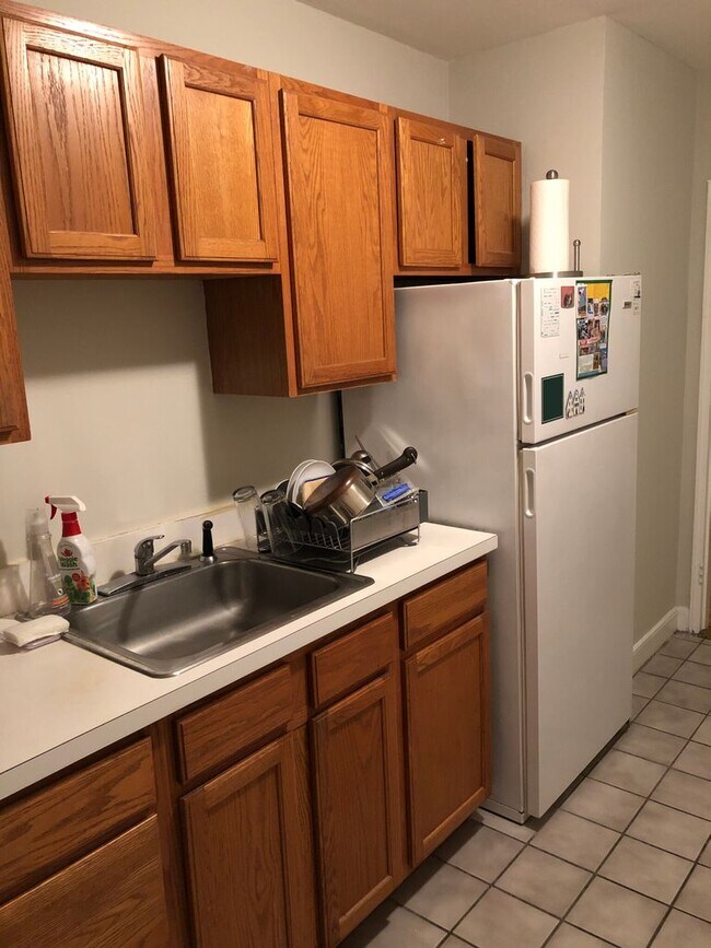 Awesome 2 Bed for Students - Awesome 2 Bed for Students Condo