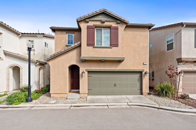 $2,495 HWY 41 & Ave. 12, 3 Bedroom 2.5 Bat... - $2,495 HWY 41 & Ave. 12, 3 Bedroom 2.5 Bat... Casa