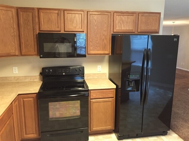 Photo - 11 Lake Shore Blvd