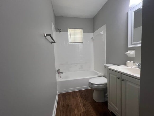 Photo - 451 Chestnut St Unit B
