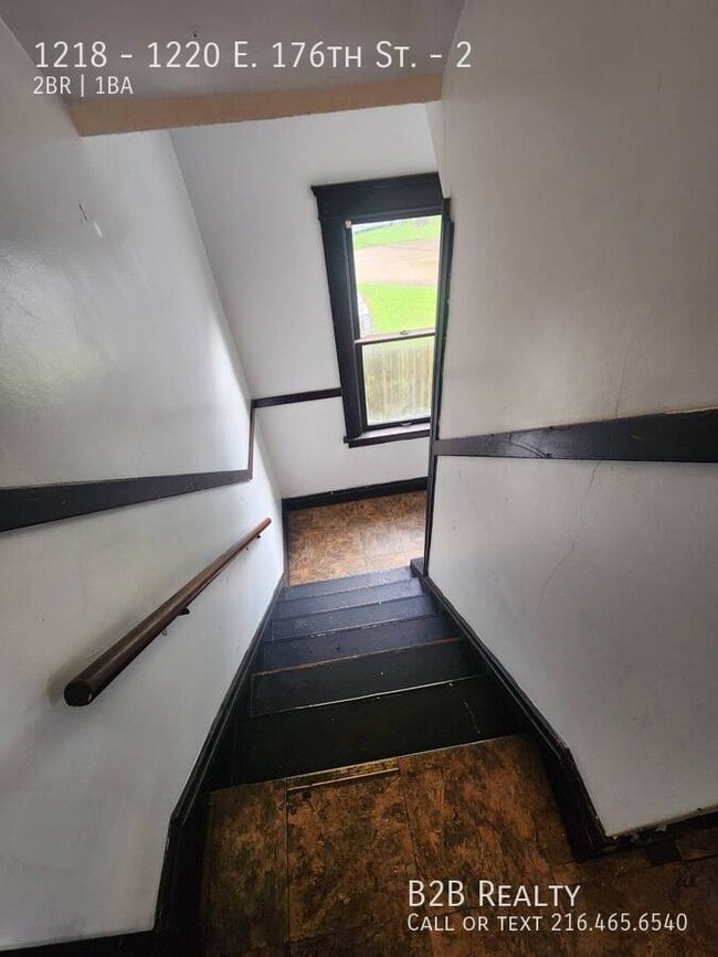 Photo - 1218-1220 E 176th St Unidad 2