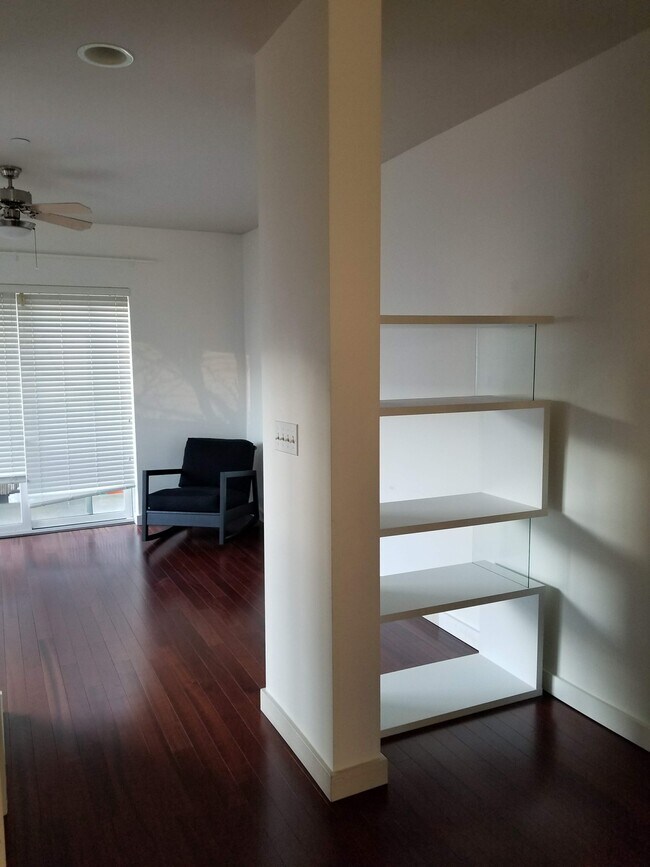 Photo - 809 Taylor Ave N