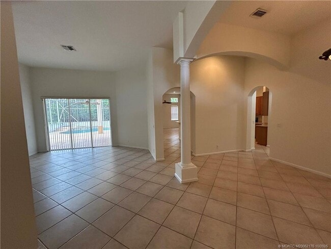 Photo - 2529 SW Park Meadows Trail
