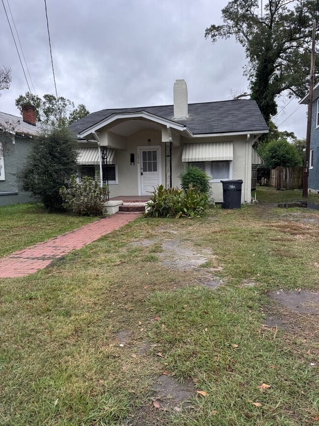 Building Photo - Quaint home in downtown Augusta Ready now!