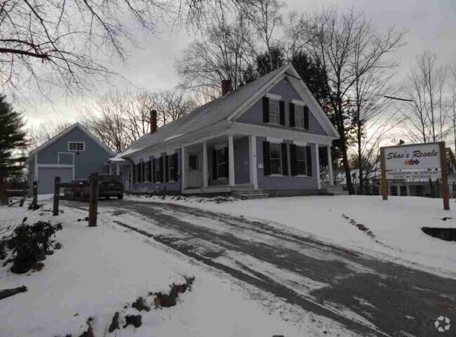 Building Photo - 209 Main St Rental