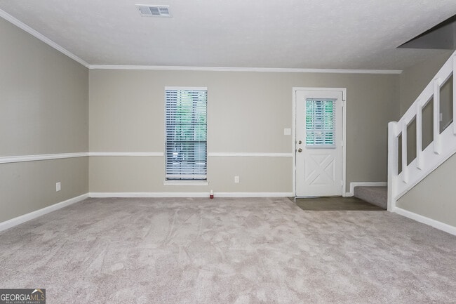 Photo - 144 Fairview Dr