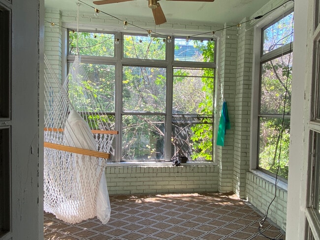 Photo - 1751 Poplar Ave