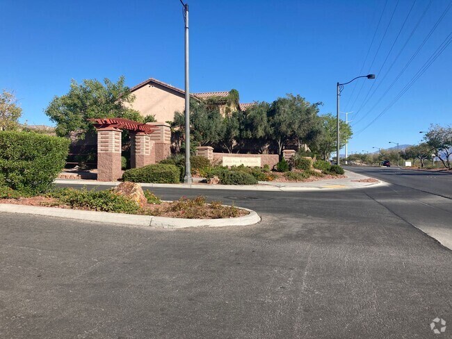 Building Photo - Providence area, 3 bedroom home
