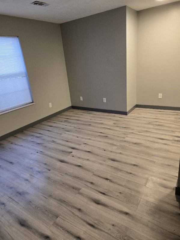 Photo - 573 Irving Wick Dr E Unit b