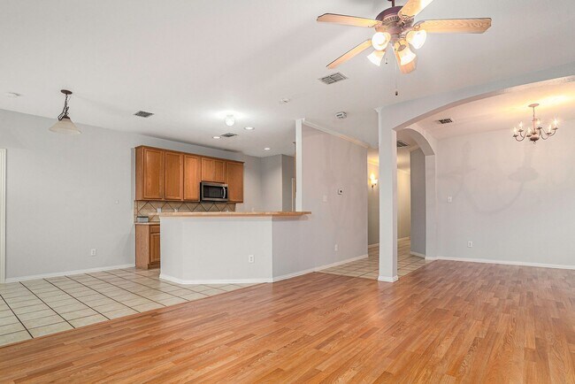 Photo - Brick, 3-2-2 in Little Elm