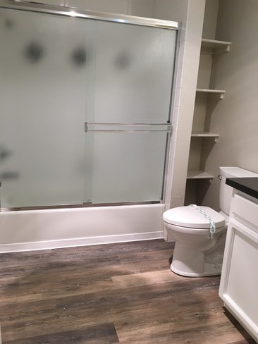 2x2-855 ft²- de baño para residentes