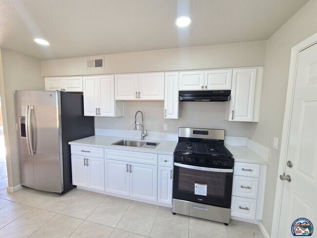Photo - 510 Encinas Ave Unit D