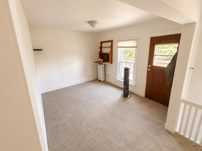Photo - 1034 Jenifer St Unit 1034-3