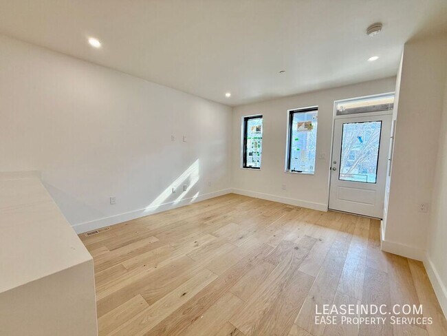 Photo - 1812 Independence Ave SE Unit #1