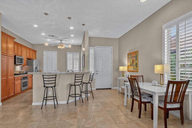 40751 Calle Los Osos