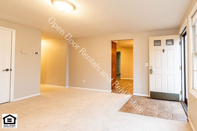 Photo - 6305 Salge Dr