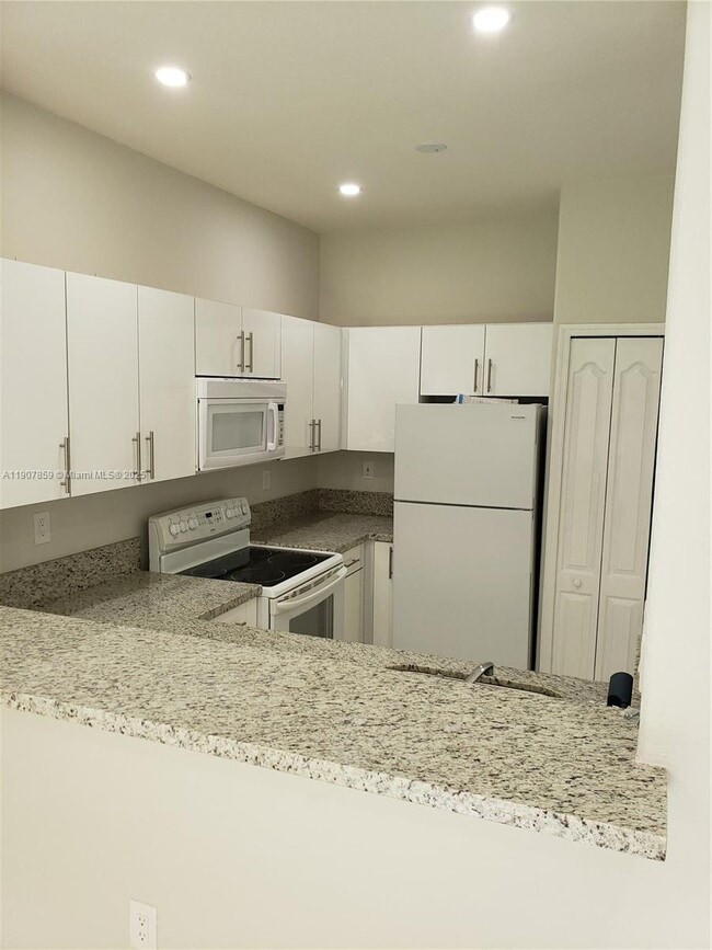 Photo - 1666 SE 27th Ct Unidad 103