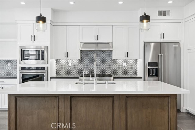 Photo - 1237 Winslow Ln