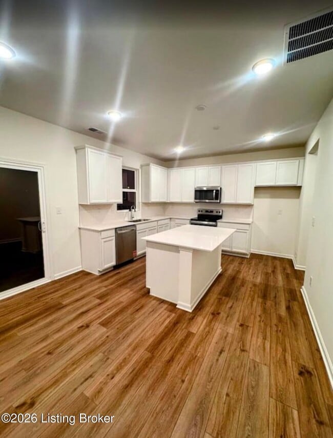 Photo - 16811 Aiken Rdg Cir