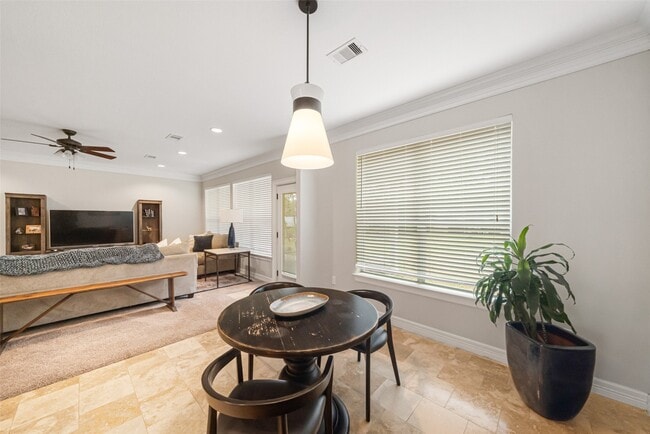 Photo - 50 S Twinstone Cir