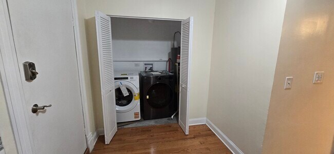 Photo - 6323 S Saint Lawrence Ave Unit 1