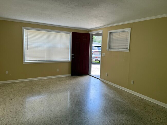 Photo - 6067 Longchamp Dr