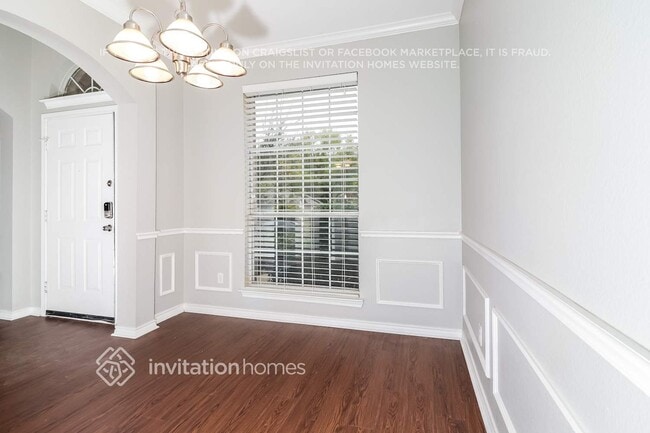 Photo - 1617 Churchill Ln