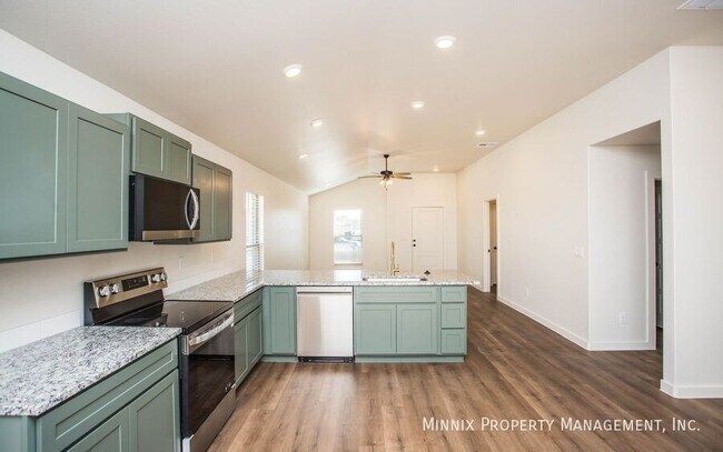 Photo - 2134 Langford Ave