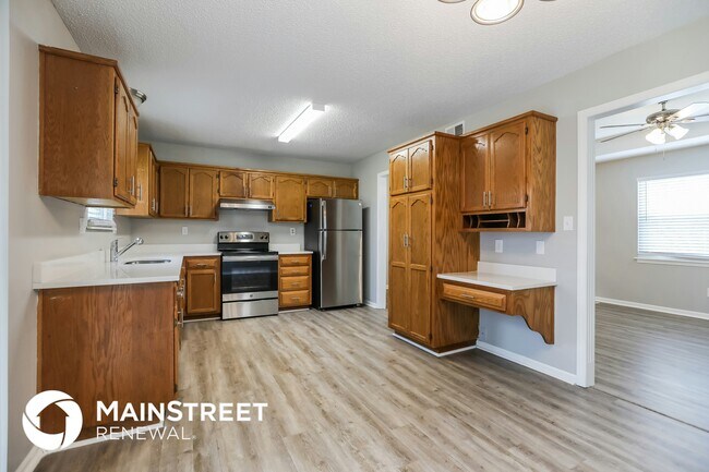 Photo - 113 Cross Creek Ln