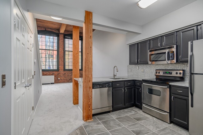 Building Photo - 25 Grand St Unit APT 141