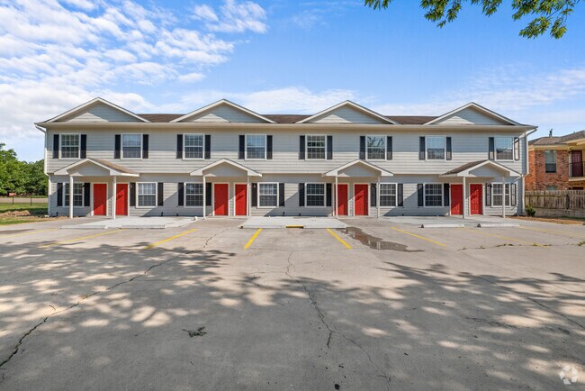 Building Photo - Townhomes on Anita Unit 4