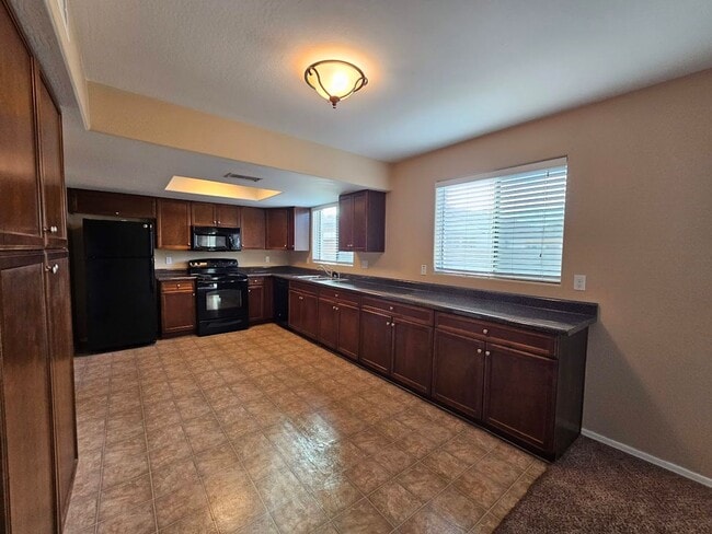 Photo - Alma School / Elliot 4 bedroom home