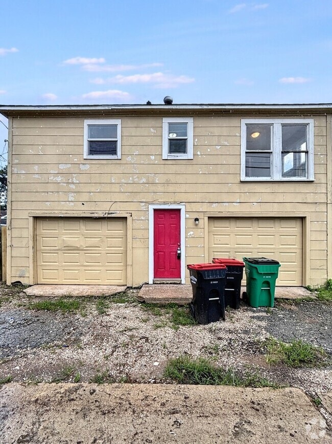 Building Photo - 3312 Illinois St Rental