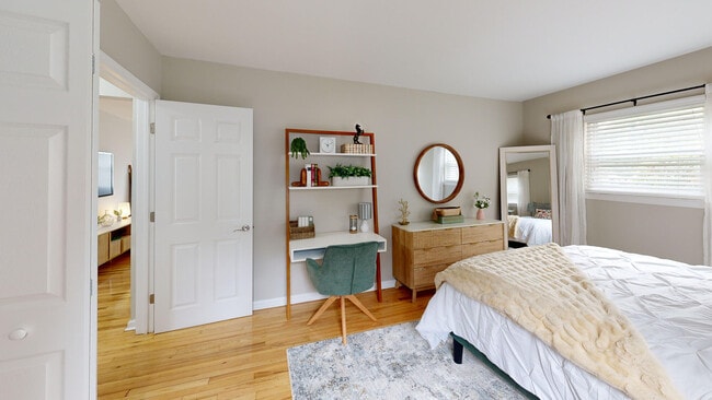 Metropark Station Apartments