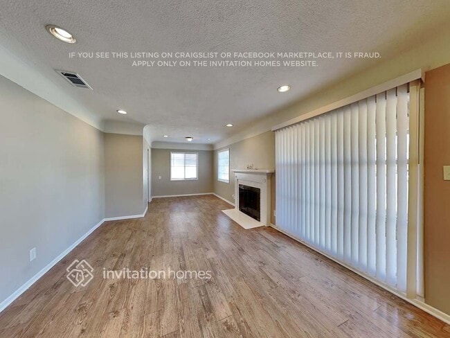 Photo - 1235 Oakhurst Dr