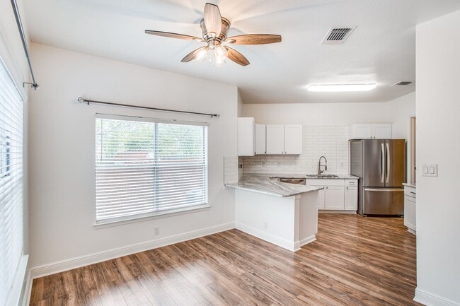 Photo - 3 Bedroom/2.5 Bathroom Hunters Chase Subdivision