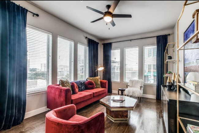 Photo - Bright & Modern 1/1 in Houston’s Cultural ... Unit BEMR