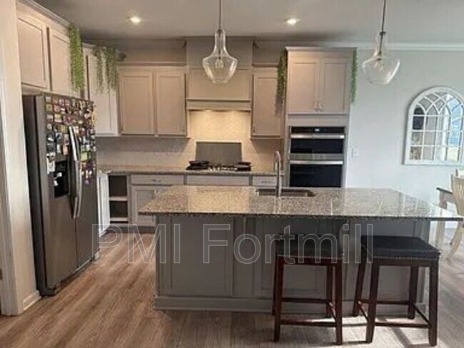 Photo - 1714 Woodend Dr