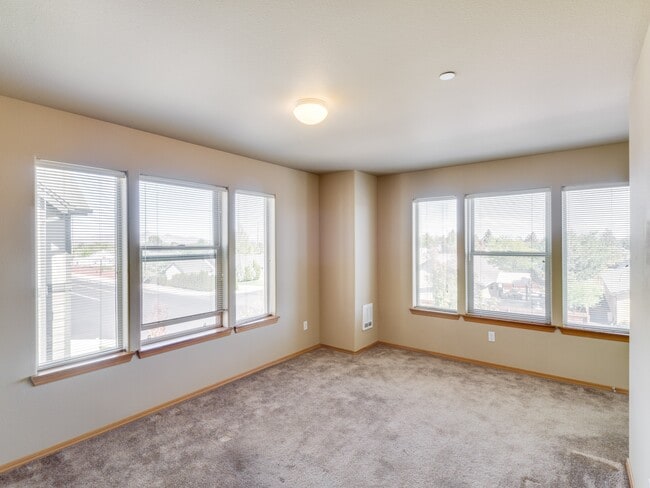 Glacier Vista Apartments