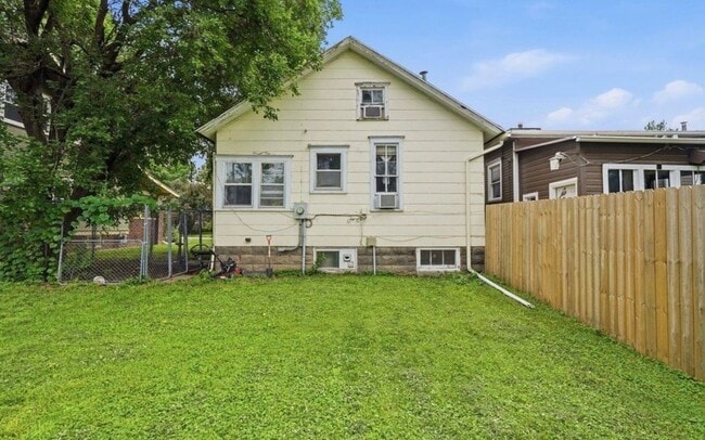 Photo - 1328 Garfield St