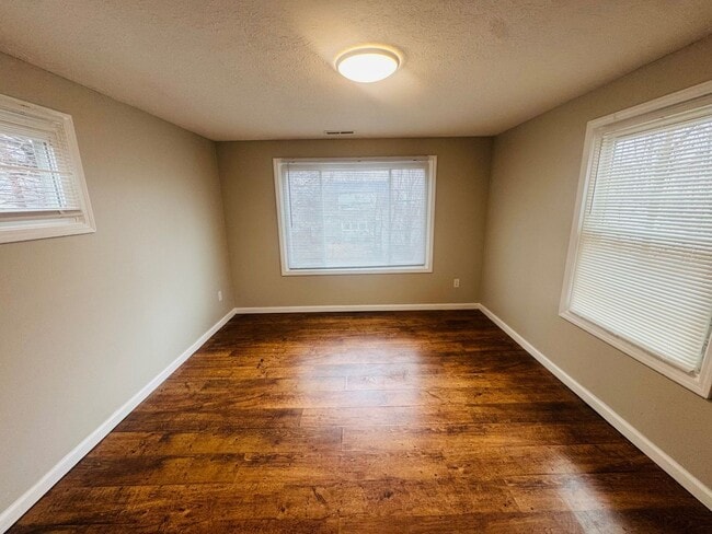 Photo - 20151 Crystal Unit Up